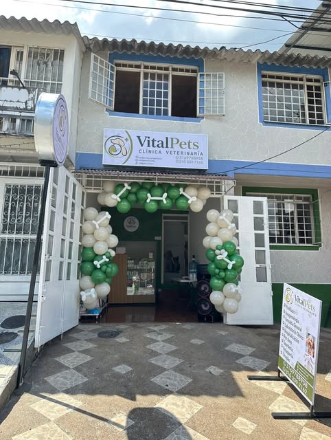 Entrada de la clínica VitalPets en Varsovia 2, Ibagué